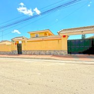 Reventa - Chalets -
Torrevieja - Los Balcones