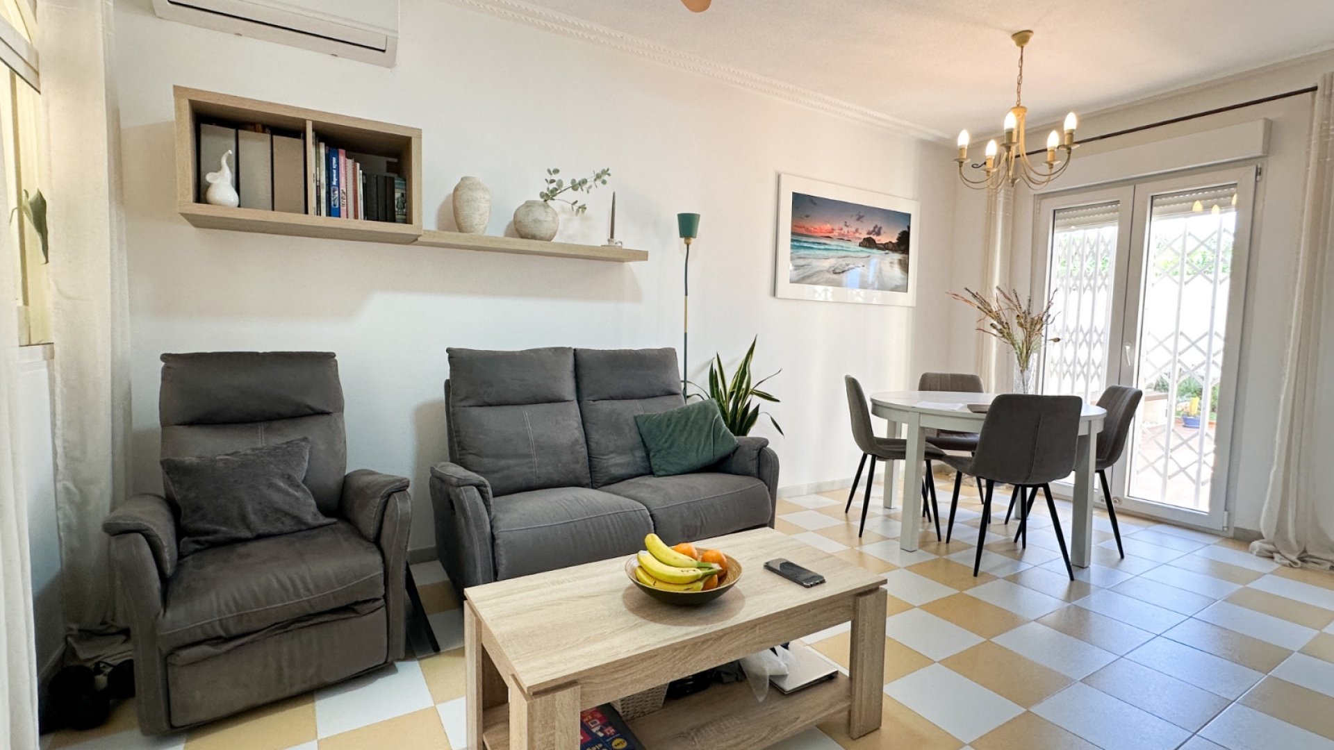 Reventa - Chalets -
Torrevieja - Nueva Torrevieja