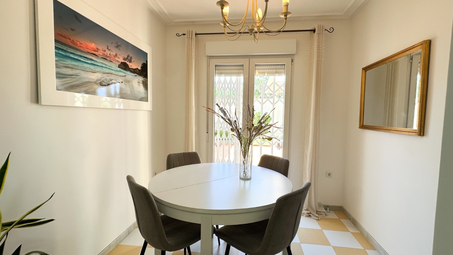 Reventa - Chalets -
Torrevieja - Nueva Torrevieja