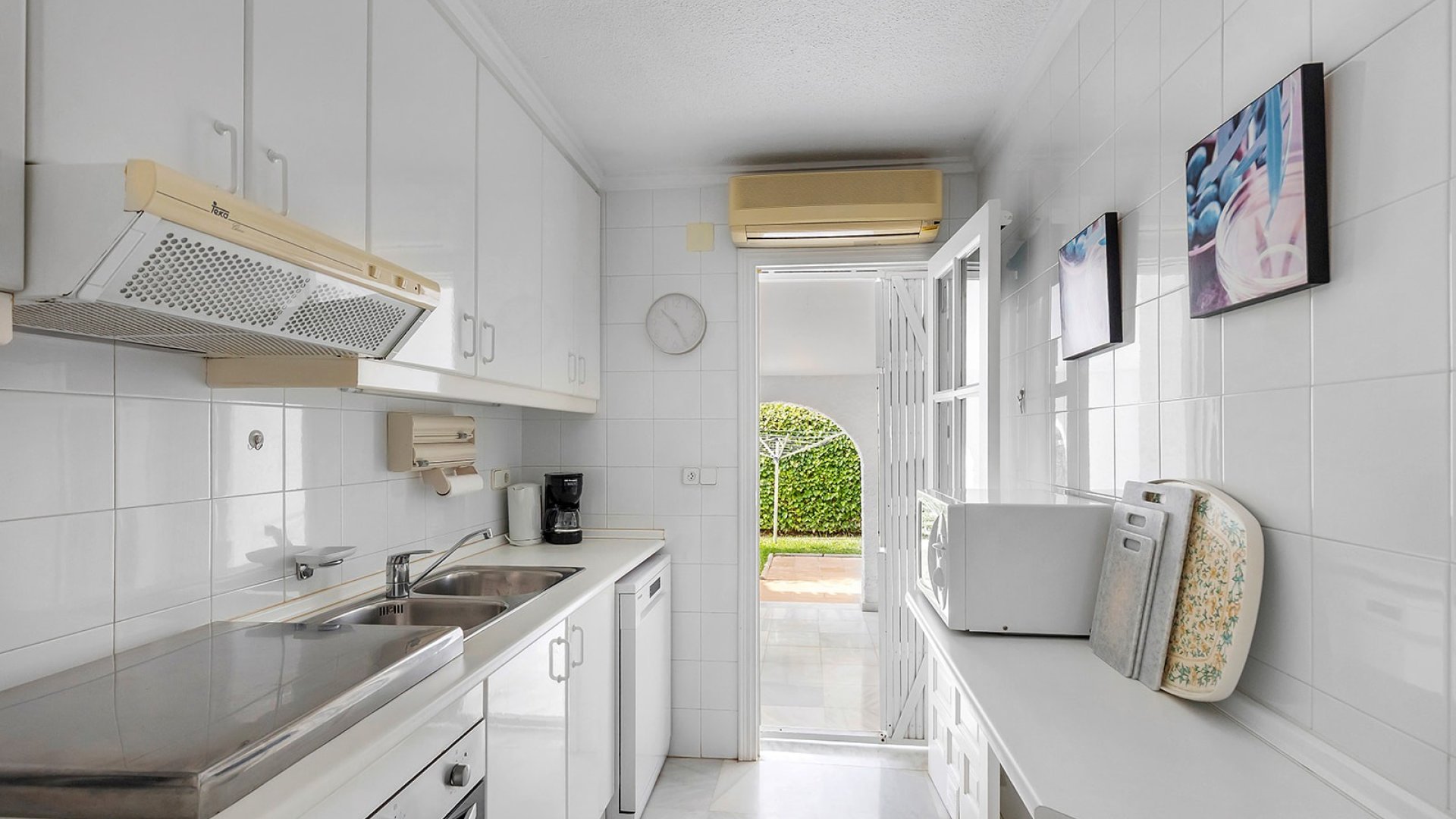 Reventa - Chalets -
Torrevieja - Playa Los Locos