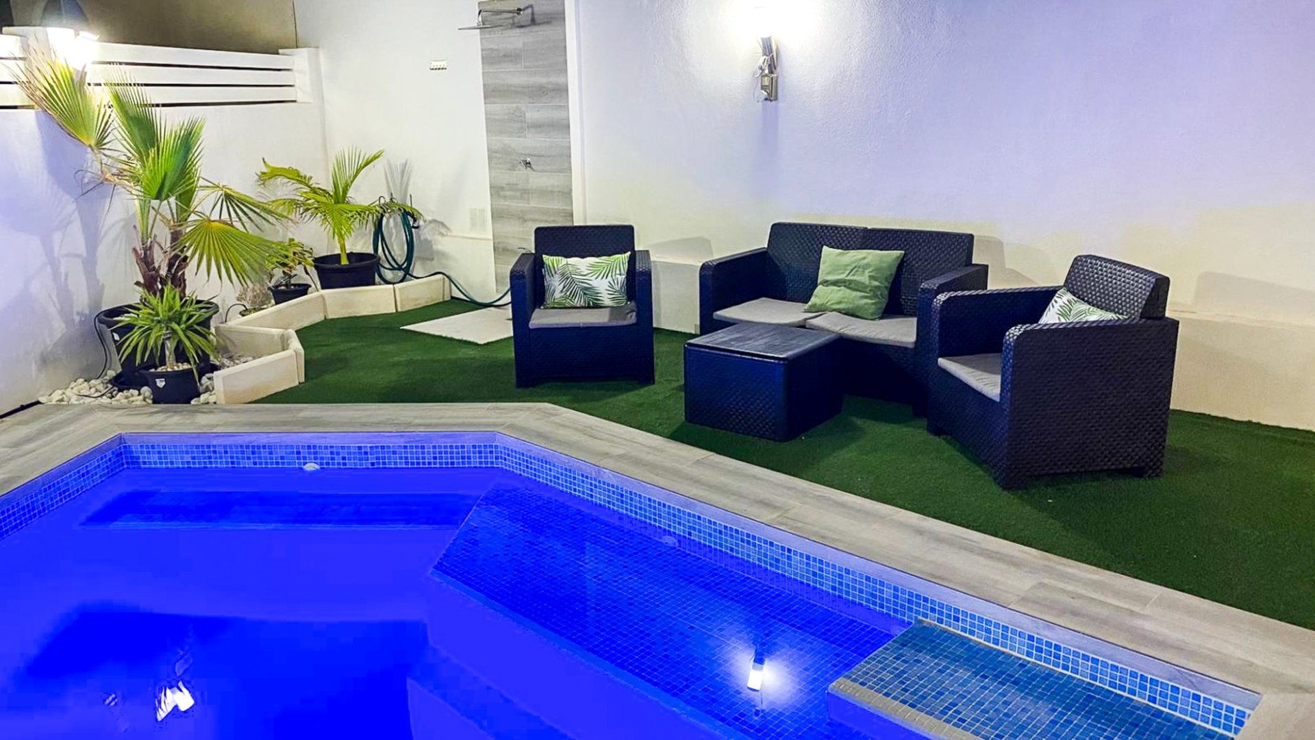 Reventa - Chalets -
Torrevieja - Playa Los Locos