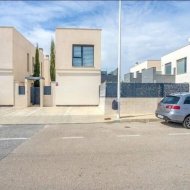 Reventa - Chalets -
Torrevieja - Punta Prima