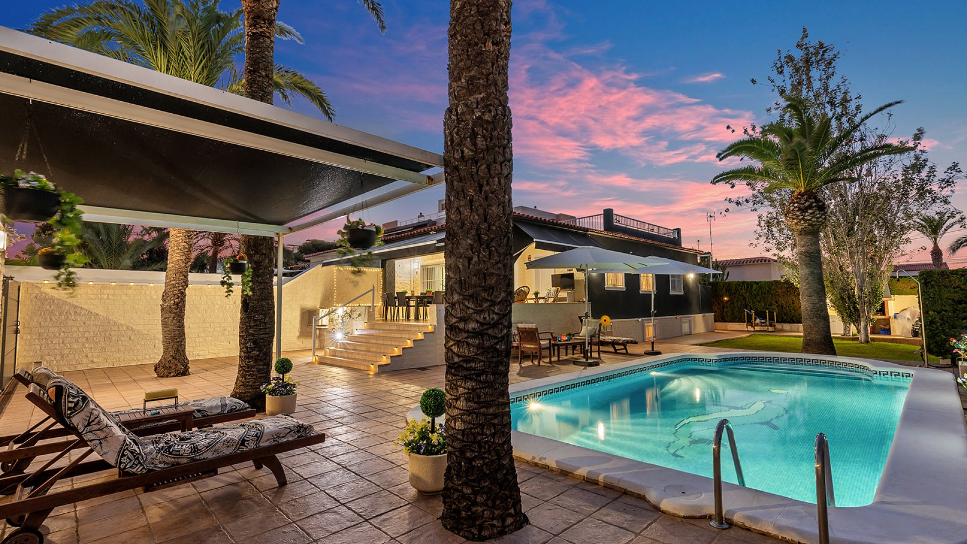 Reventa - Chalets -
Torrevieja - Rocio del Mar