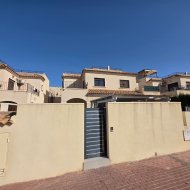 Reventa - Chalets -
Torrevieja - Sector 25