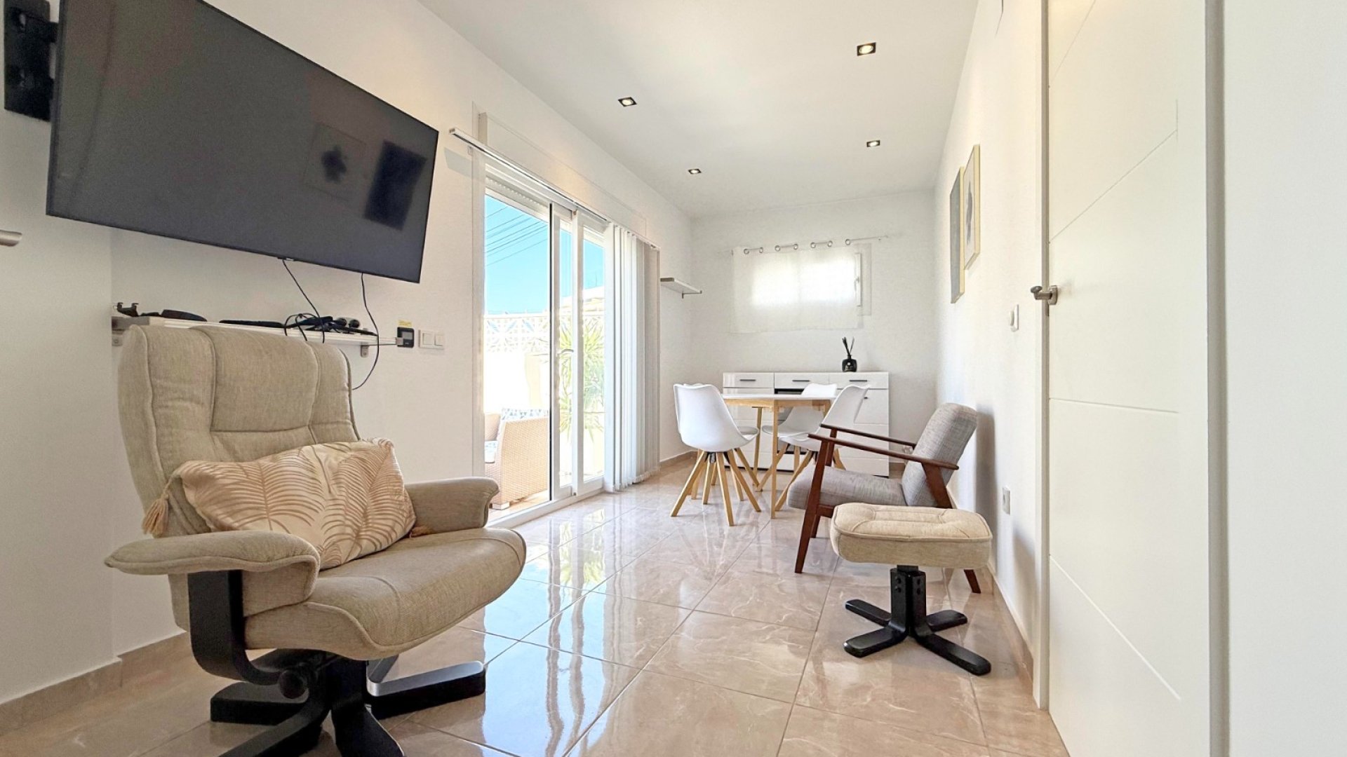 Reventa - Chalets -
Torrevieja - Torrelamata - La Mata