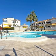 Reventa - Chalets -
Torrevieja - Torrelamata - La Mata