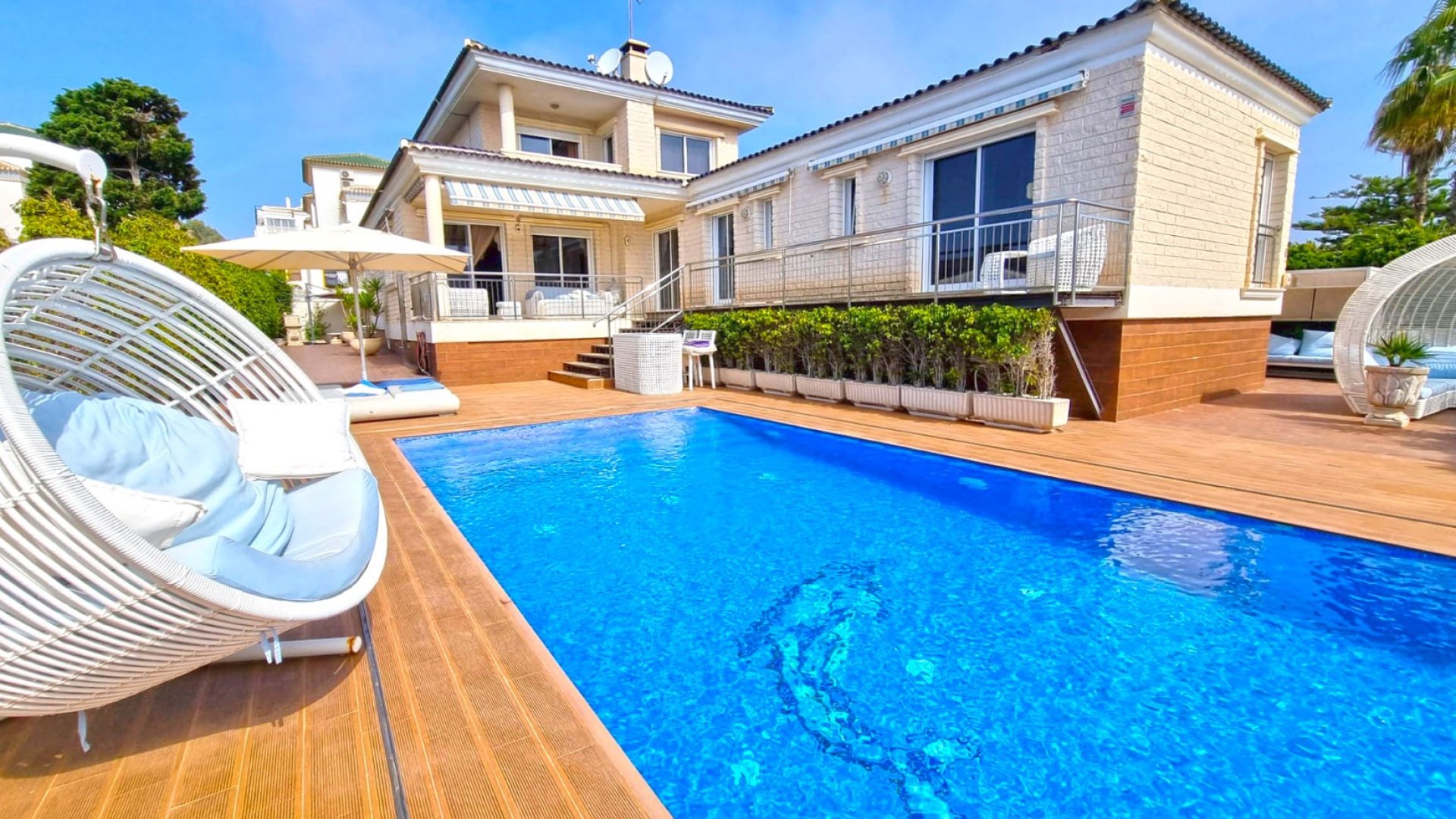 Reventa - Chalets -
Torrevieja - Torrelamata - La Mata
