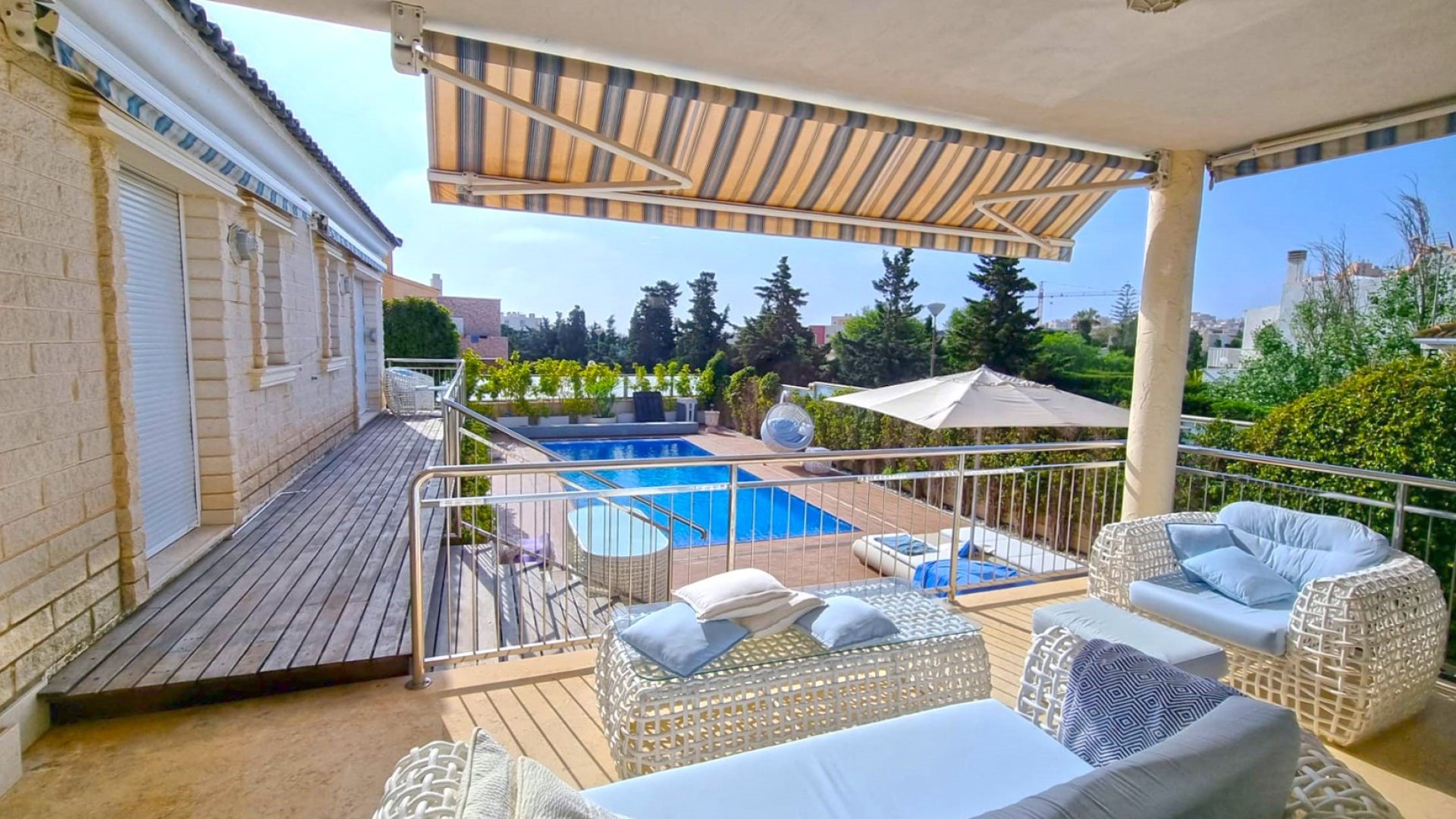 Reventa - Chalets -
Torrevieja - Torrelamata - La Mata