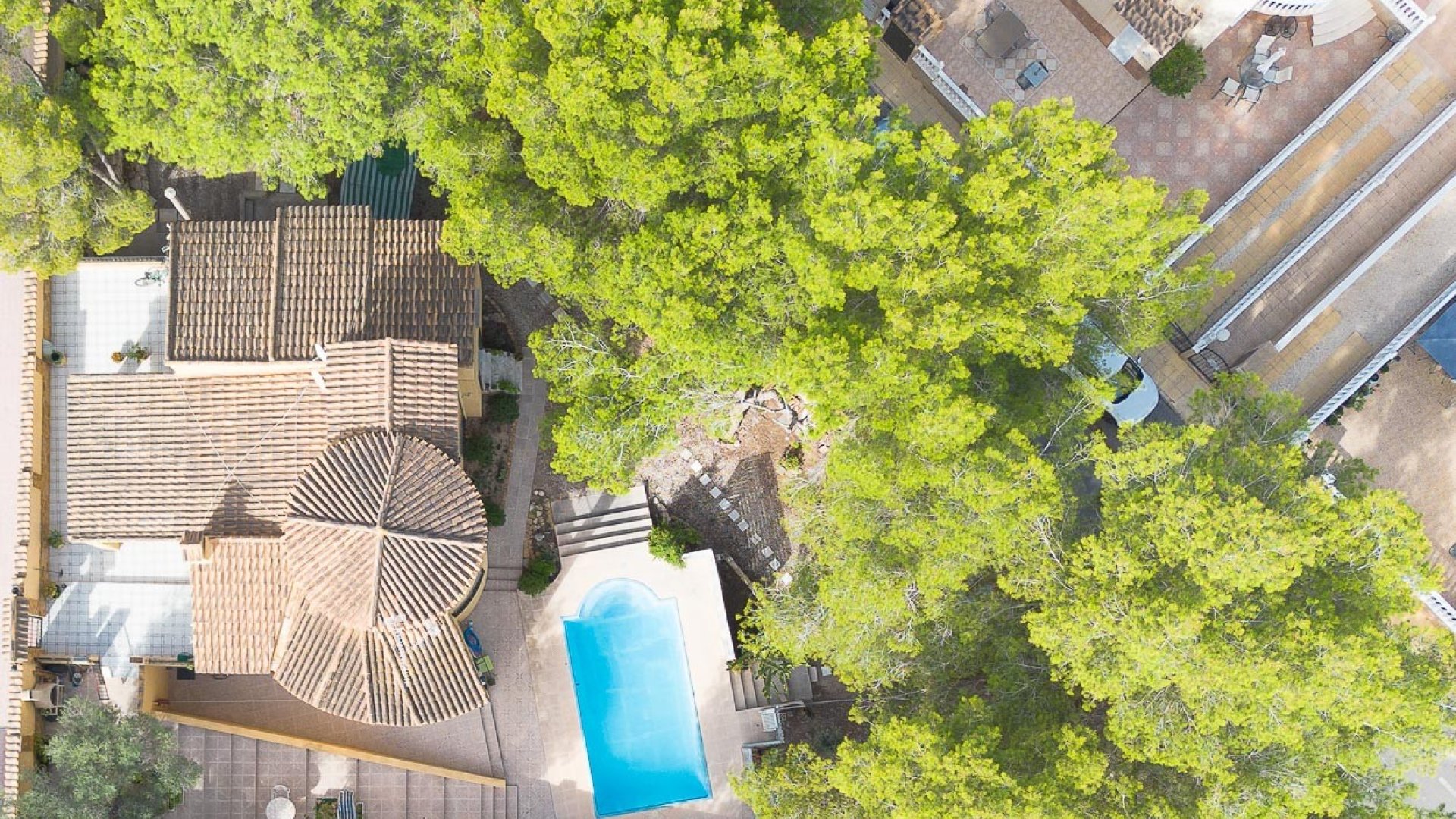 Reventa - Chalets -
Villamartín - Las Filipinas