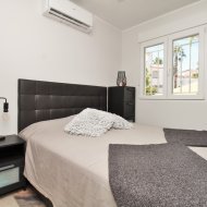 Reventa - Chalets -
Villamartín - Las Violetas