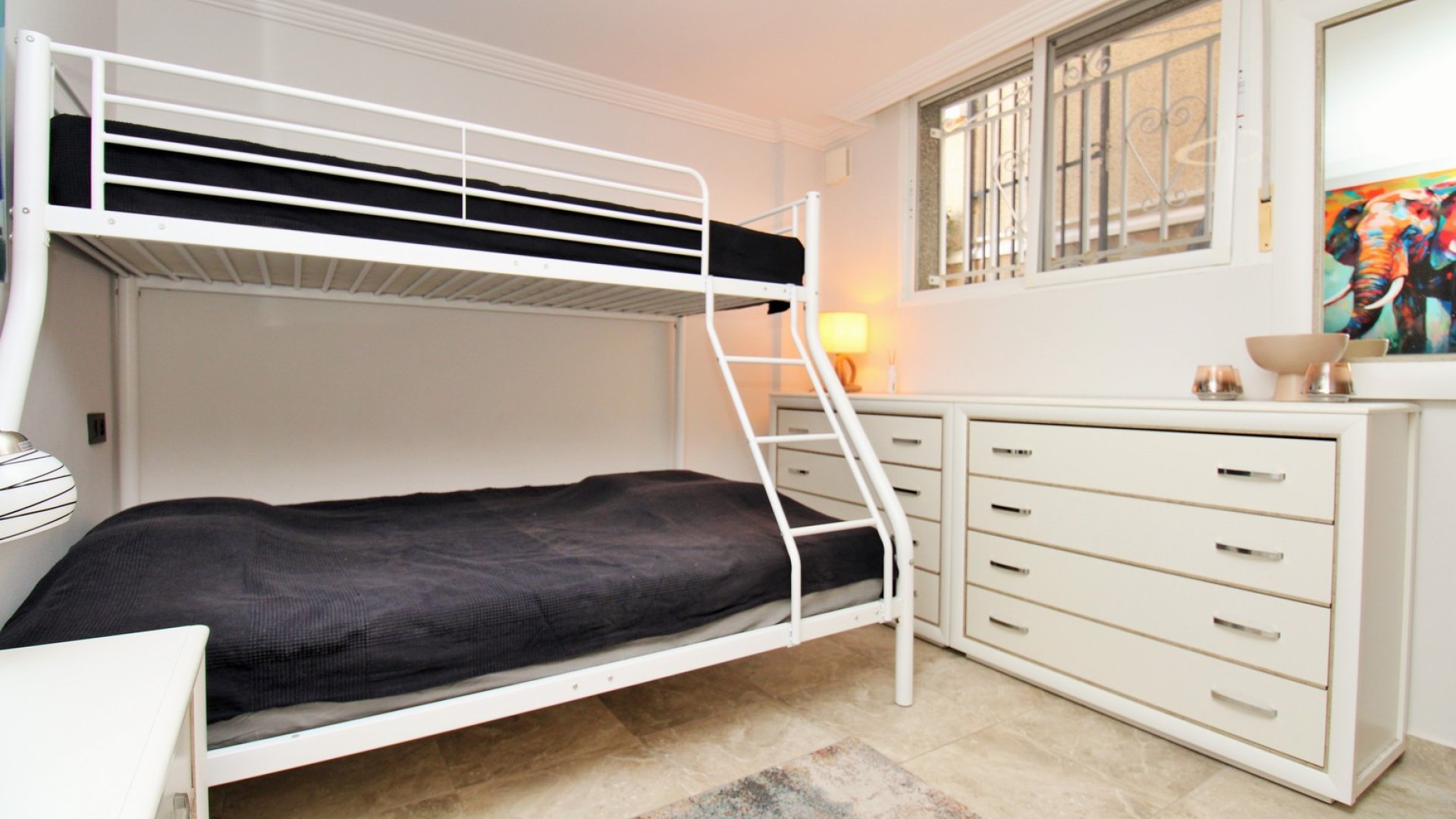 Reventa - Chalets -
Villamartín - Las Violetas