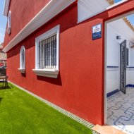 Reventa - Chalets -
Villamartín - PAU 26
