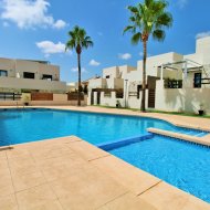 Reventa - Chalets -
Villamartín - PAU 8