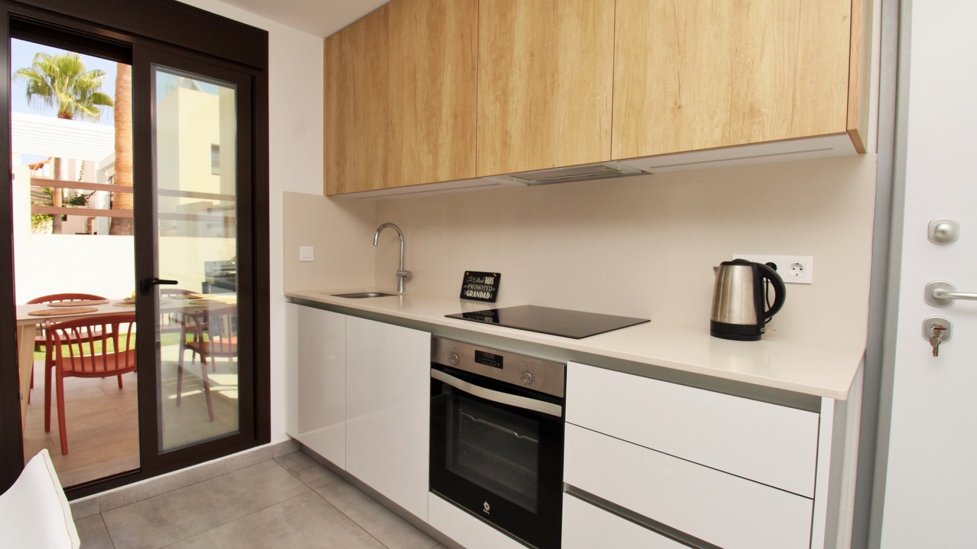 Reventa - Chalets -
Villamartín - PAU 8