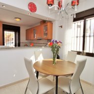Reventa - Chalets -
Villamartín - PAU 8