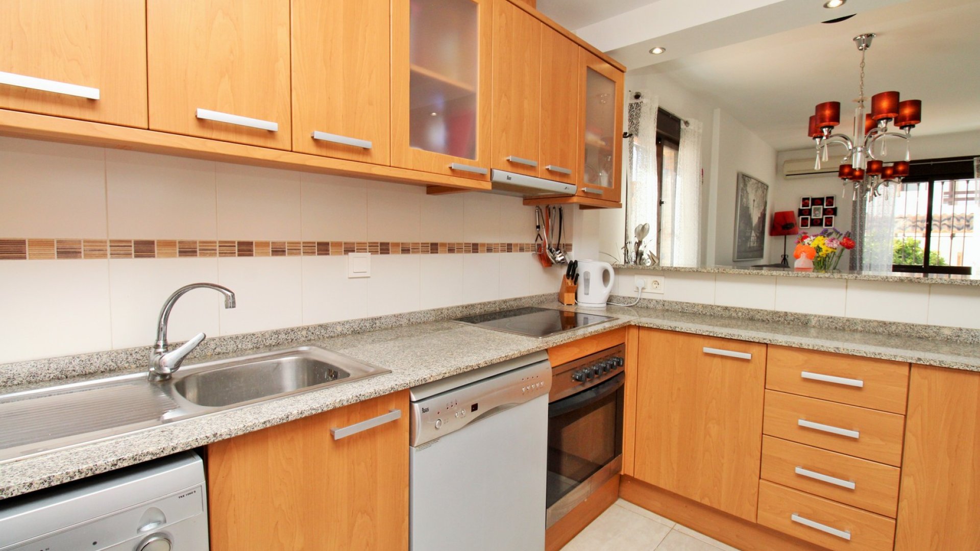 Reventa - Chalets -
Villamartín - PAU 8