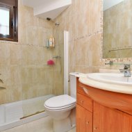 Reventa - Chalets -
Villamartín - PAU 8