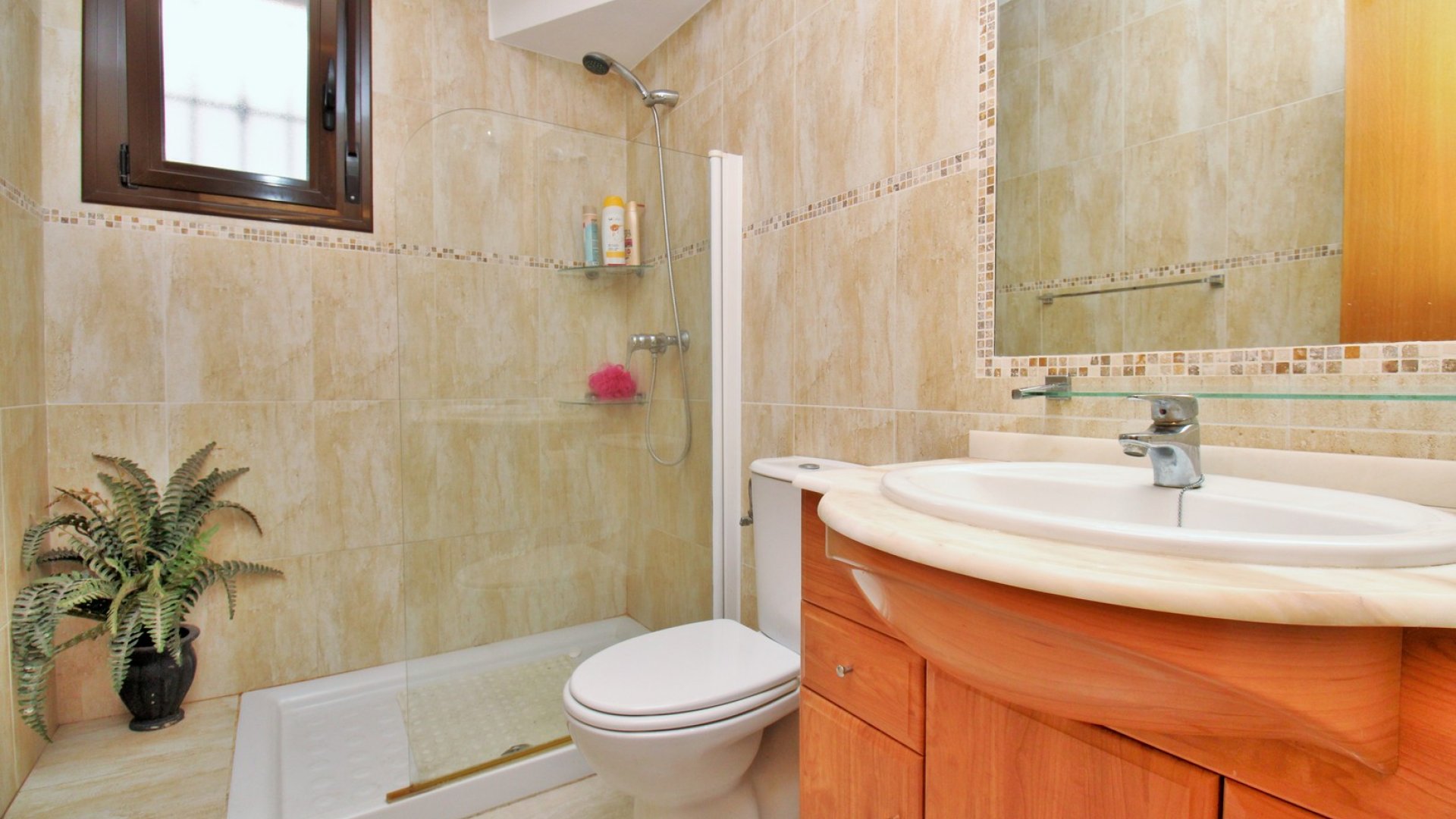 Reventa - Chalets -
Villamartín - PAU 8