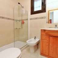 Reventa - Chalets -
Villamartín - PAU 8