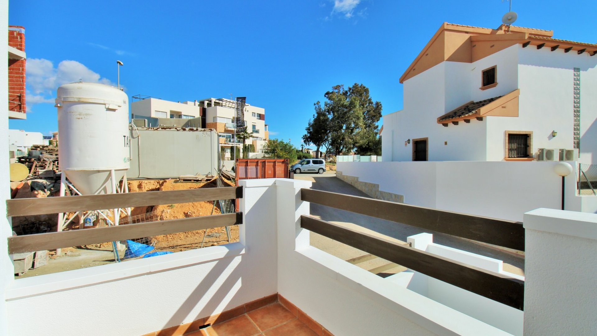 Reventa - Chalets -
Villamartín - PAU 8
