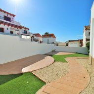 Reventa - Chalets -
Villamartín - PAU 8