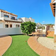 Reventa - Chalets -
Villamartín - PAU 8
