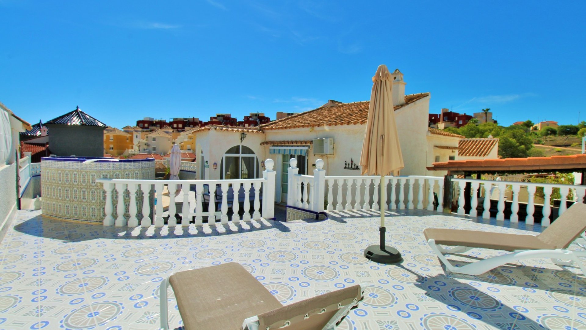 Reventa - Chalets -
Villamartín