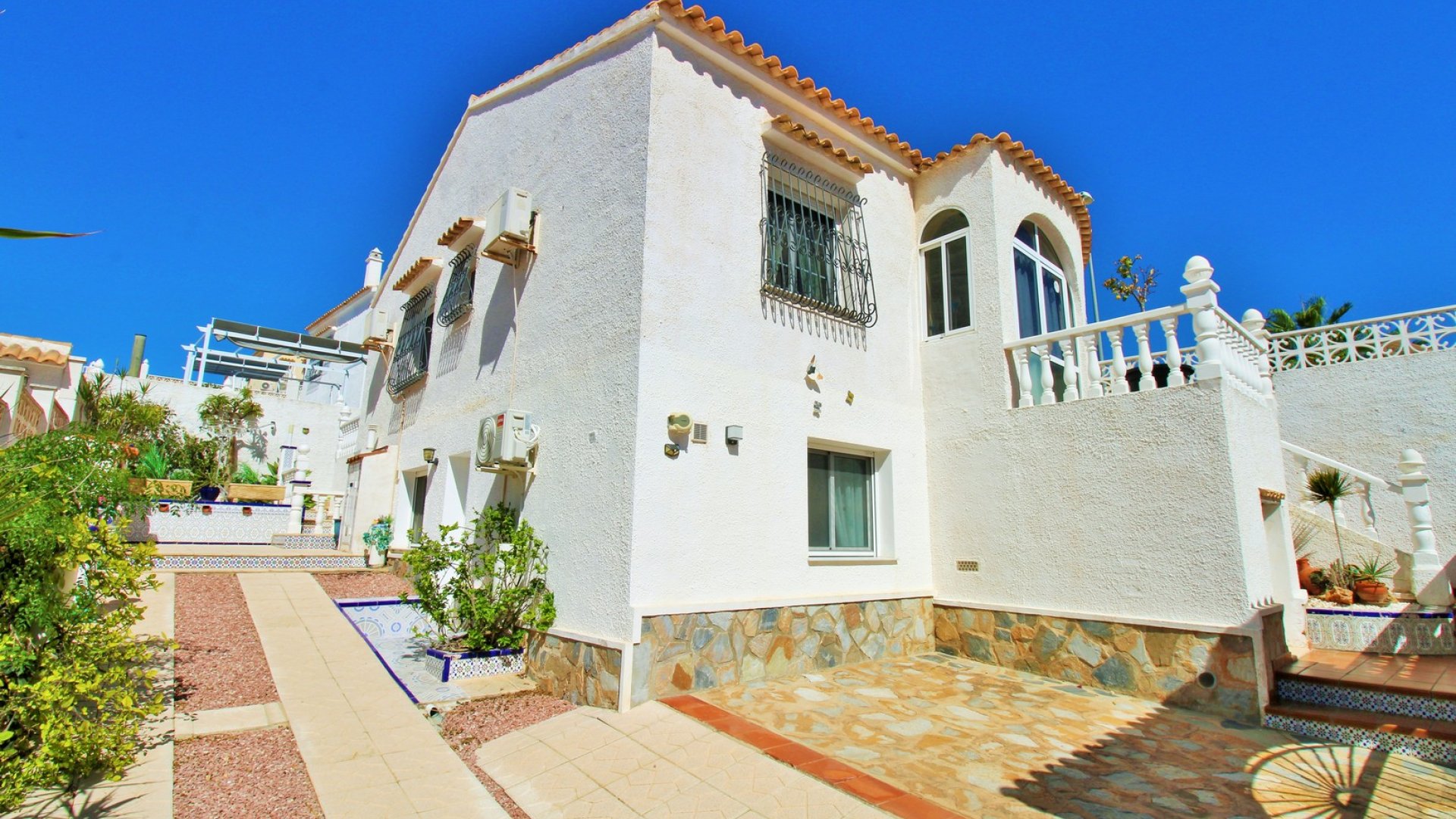 Reventa - Chalets -
Villamartín