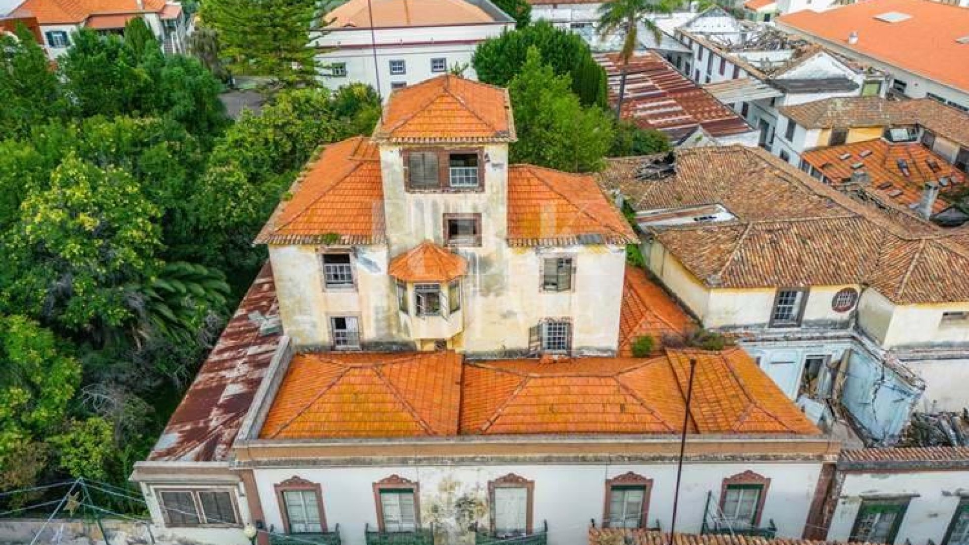 Reventa - Land -
Madeira