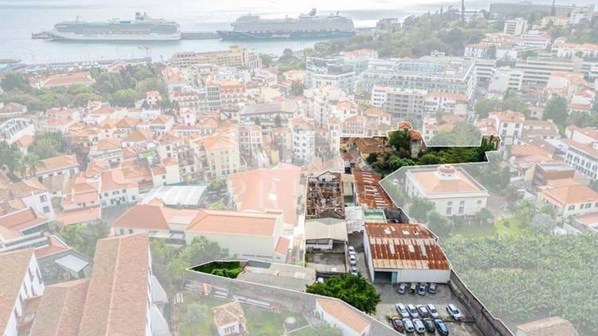 Reventa - Land -
Madeira