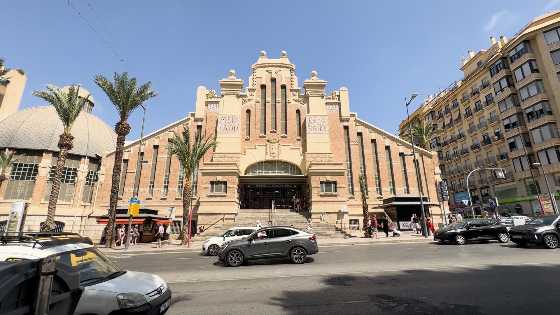 Reventa - Locales -
Alicante - - Centro  -