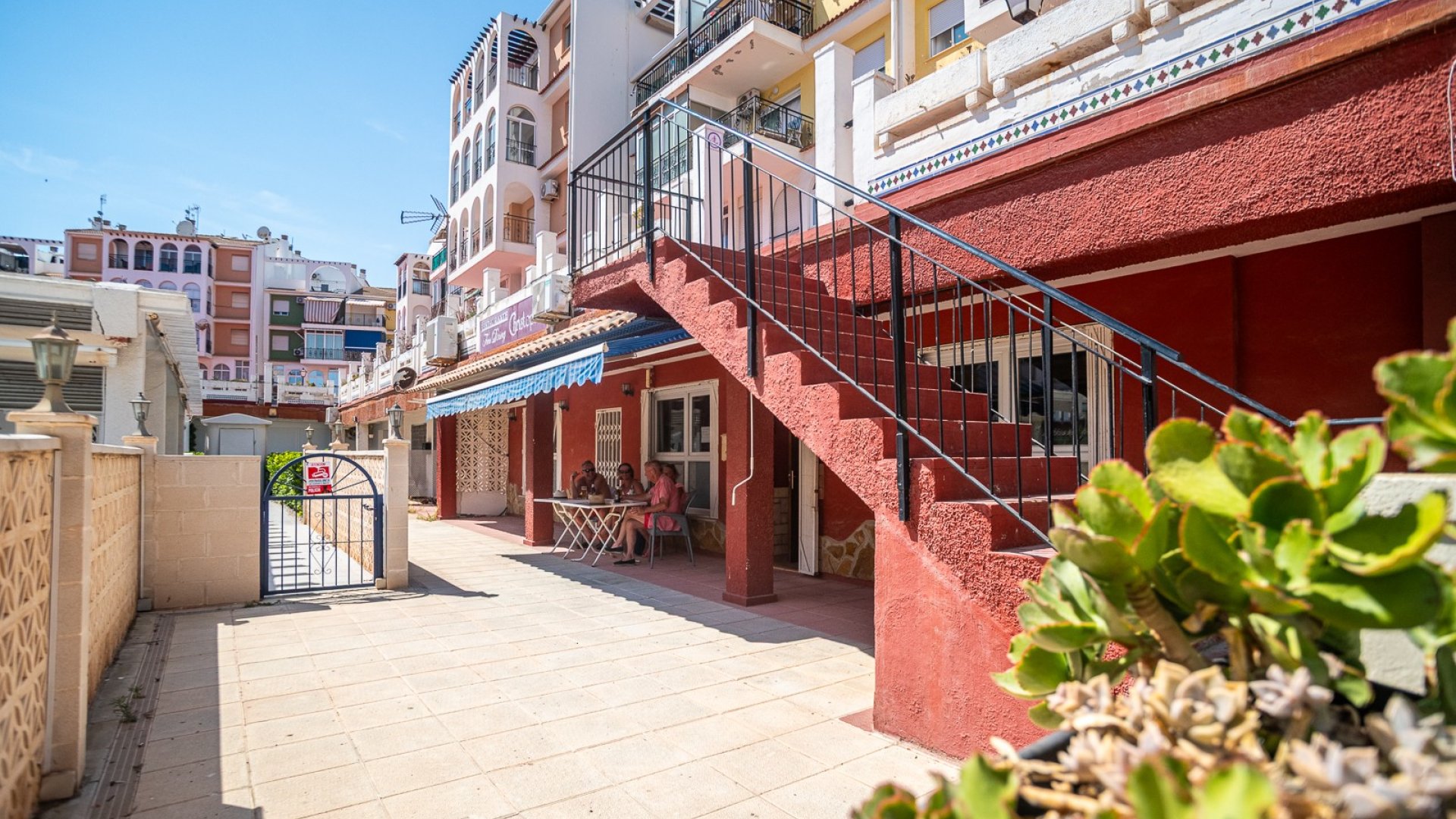 Reventa - Locales -
Torrevieja - La veleta