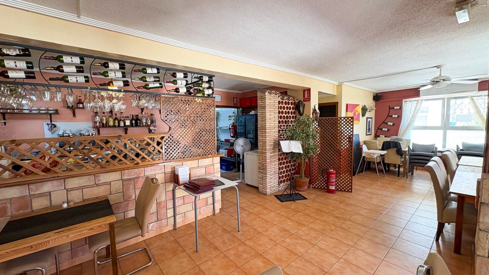 Reventa - Locales -
Torrevieja - La veleta