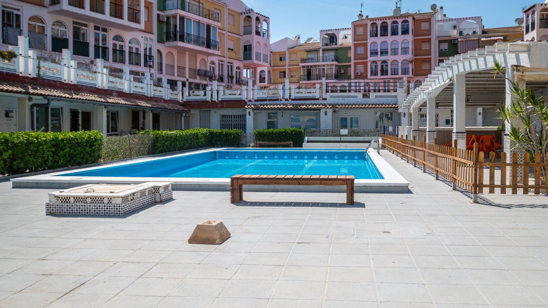 Reventa - Locales -
Torrevieja - La veleta