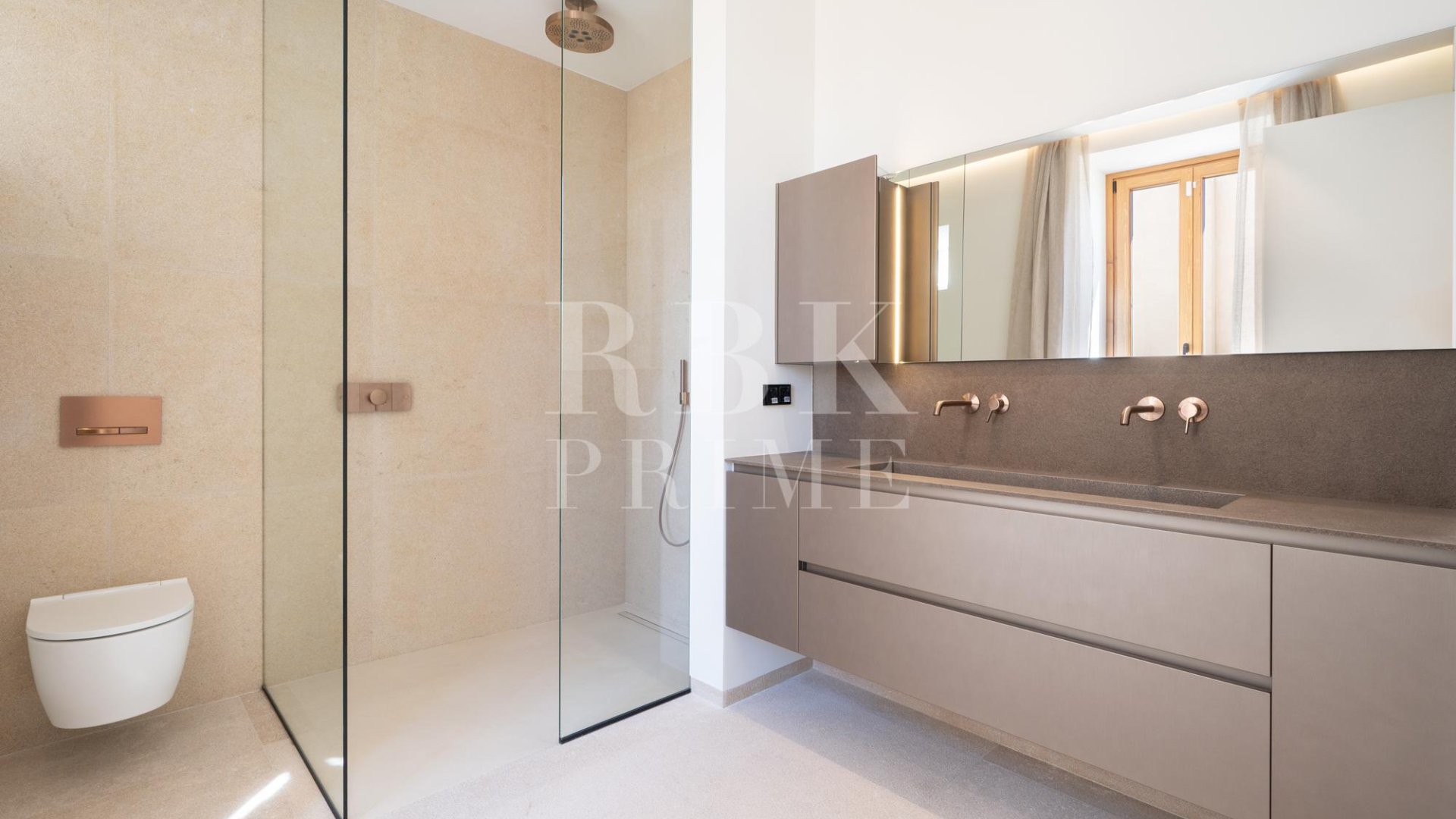 Reventa - Palace -
Palma - El Terreno