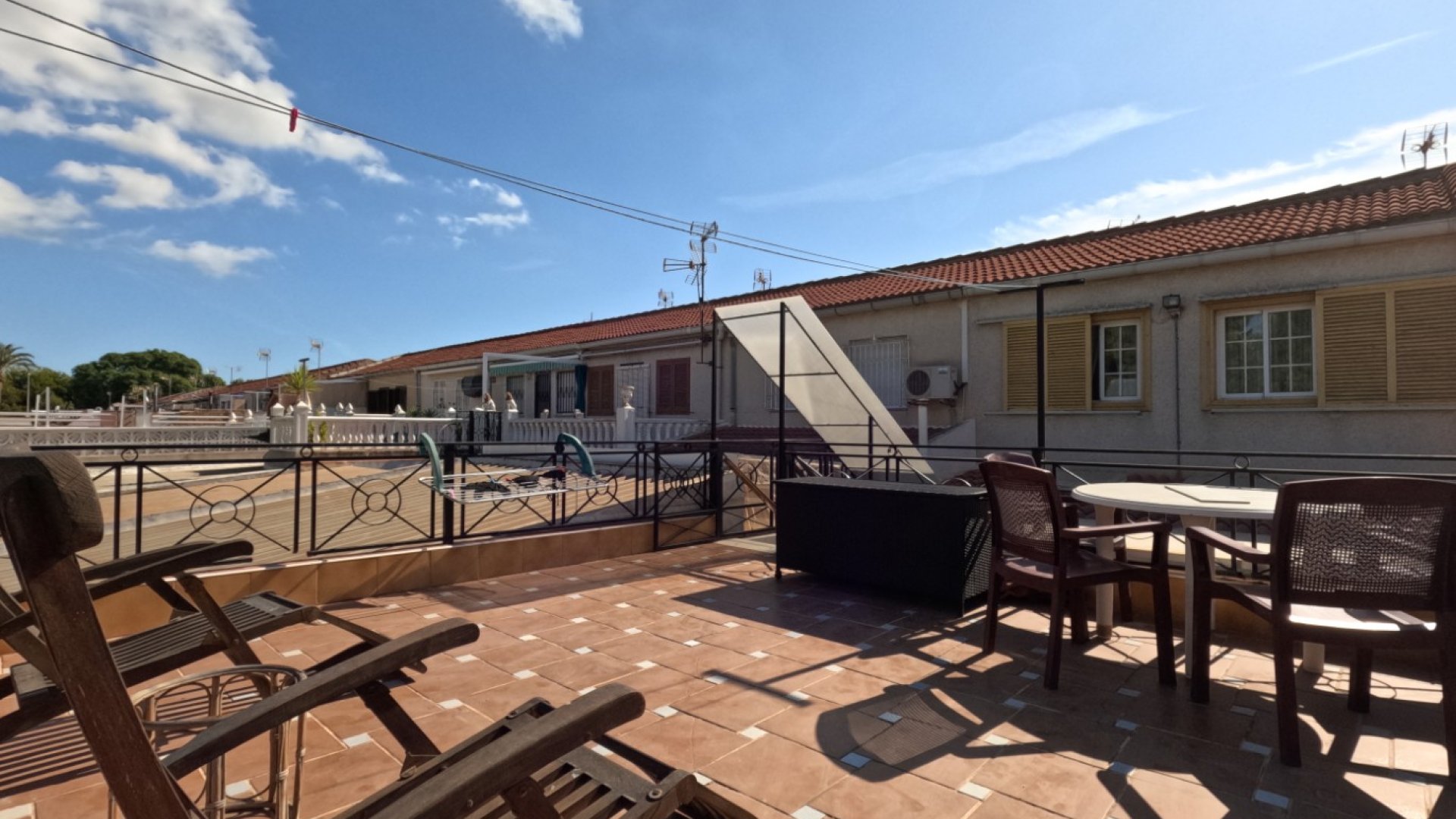 Reventa - Terraced house / Townhouse -
Torrevieja - El Acequión - Los Náufragos