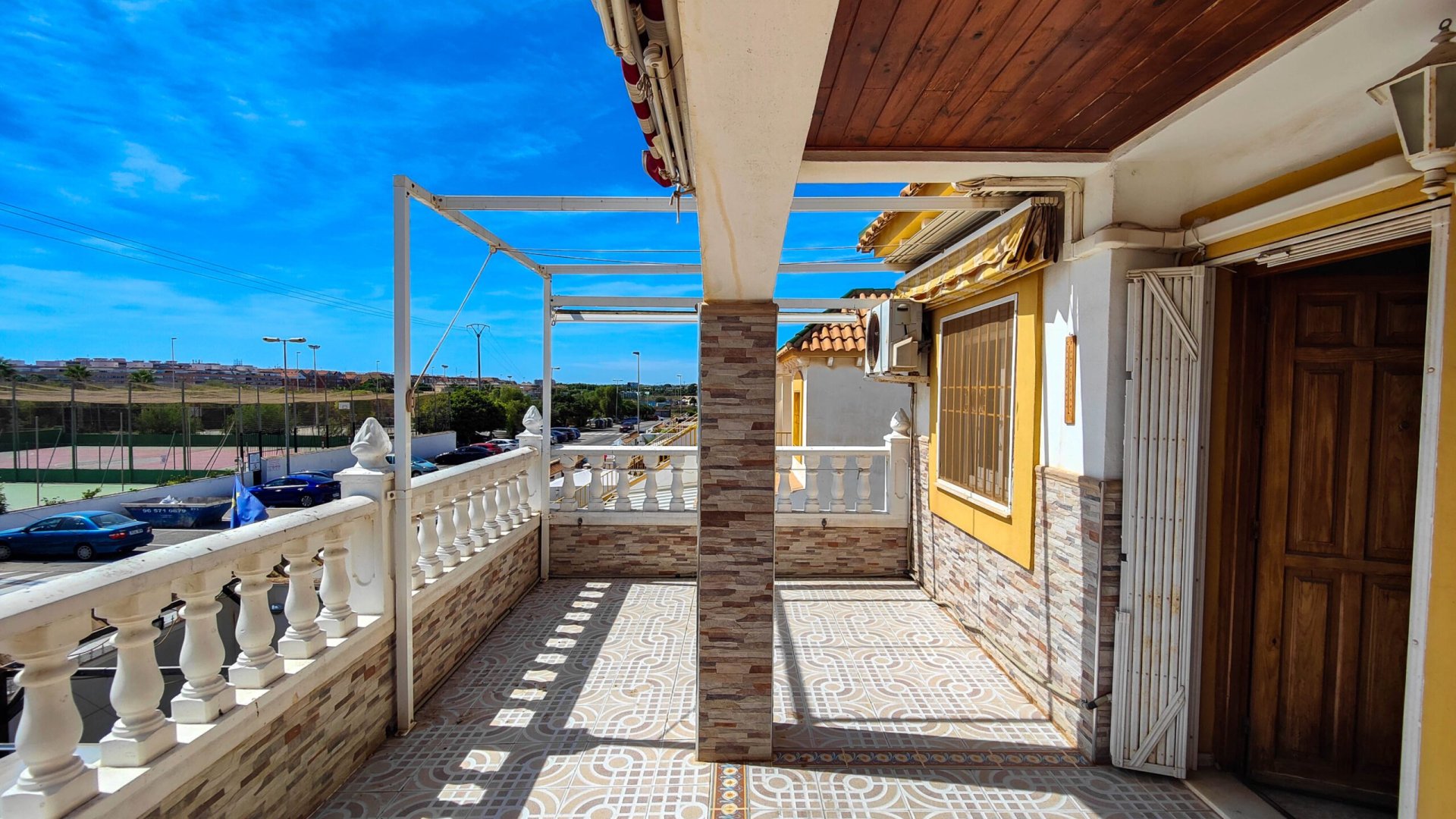 Reventa - Top floor bungalow -
Torrevieja - La Siesta