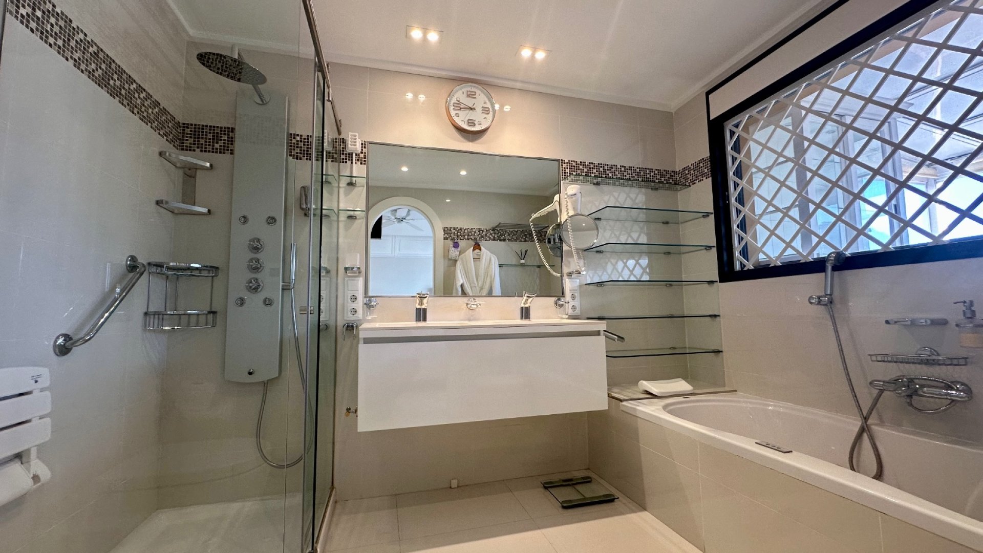 Revente - Appartements -
Guardamar del Segura - Marjal Beach