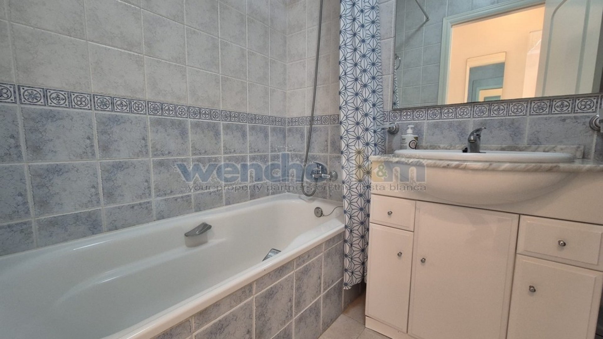Revente - Appartements -
Orihuela Costa - Las Chismosas