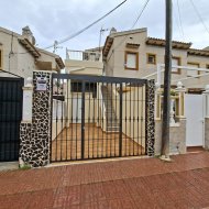 Revente - Appartements -
Orihuela Costa - Punta Prima