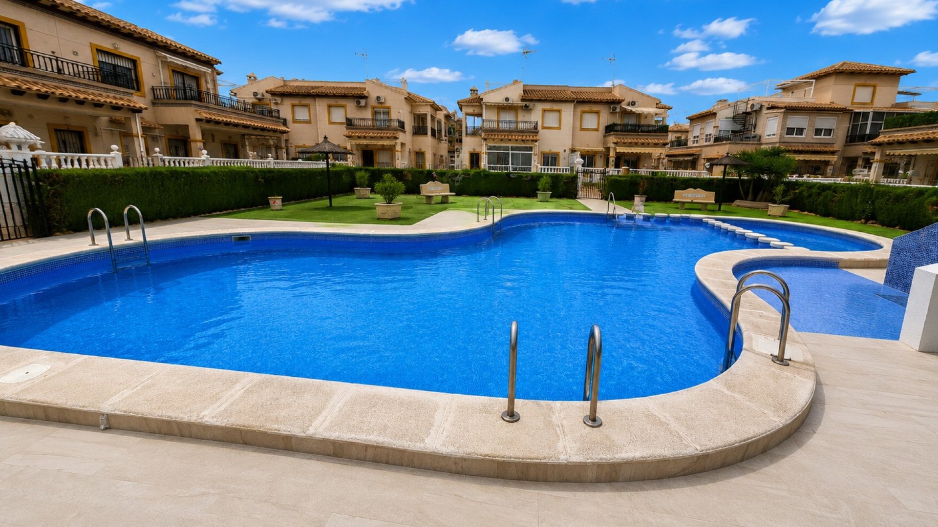 Revente - Appartements -
Orihuela Costa - Punta Prima