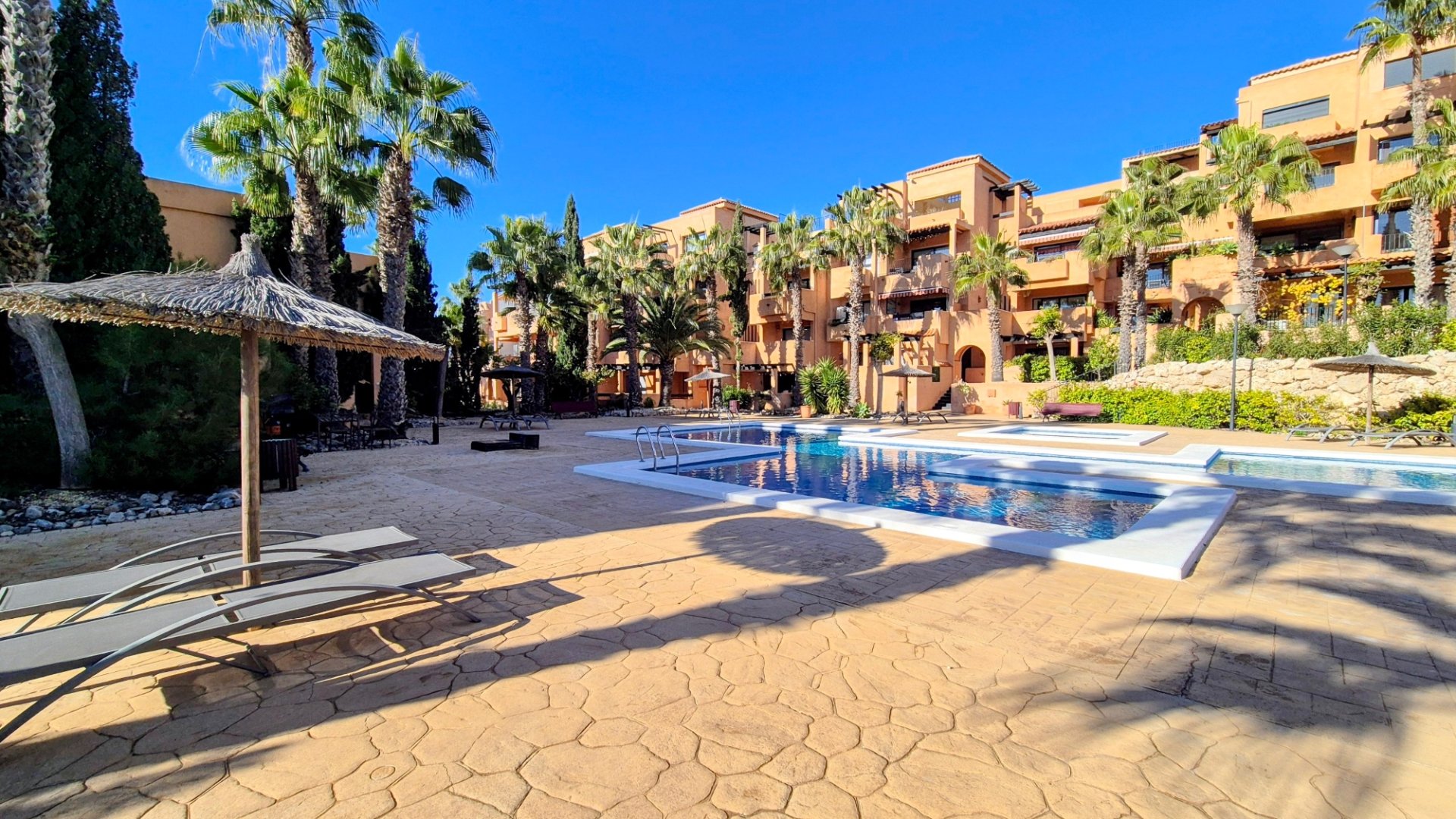 Revente - Appartements -
Orihuela Costa - Villamartín