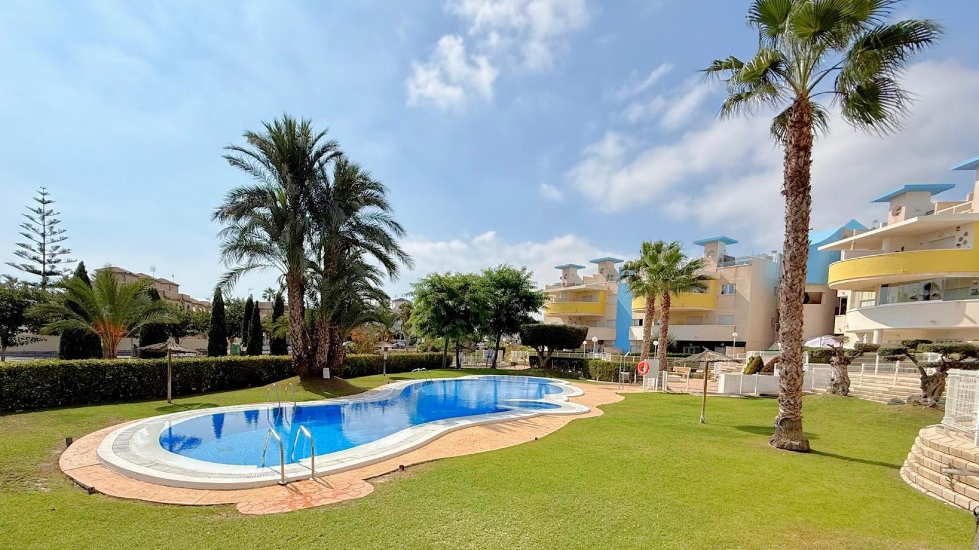 Revente - Appartements -
Orihuela Costa - Villamartín