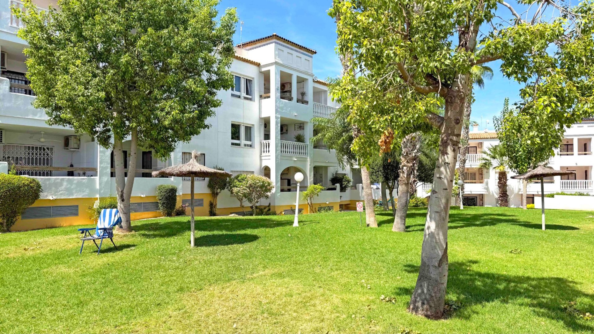 Revente - Appartements -
Orihuela Costa - Villamartín