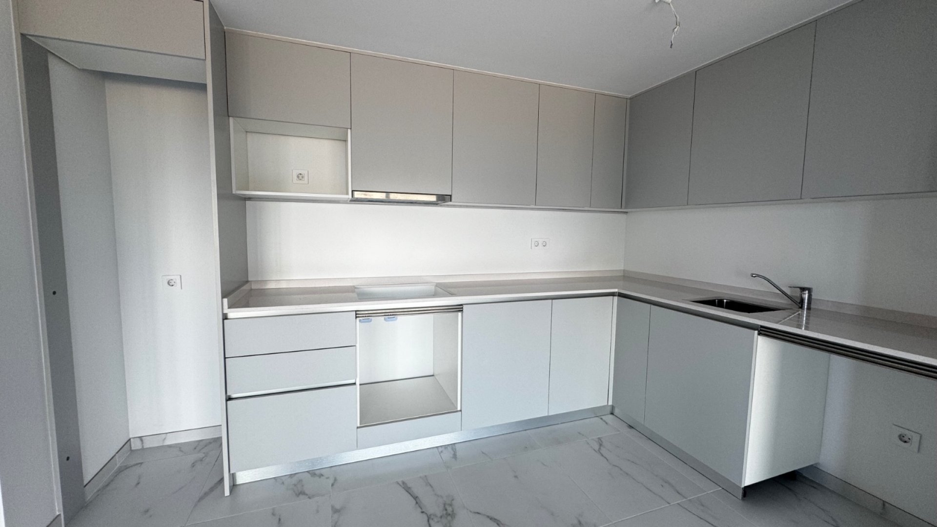 Revente - Appartements -
Punta Prima