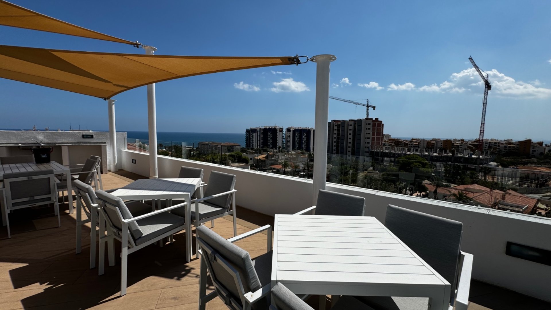 Revente - Appartements -
Punta Prima