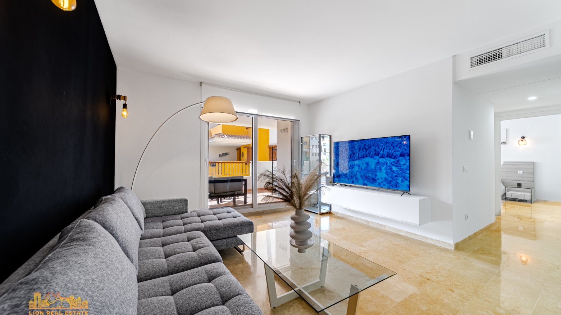 Revente - Appartements -
Punta Prima