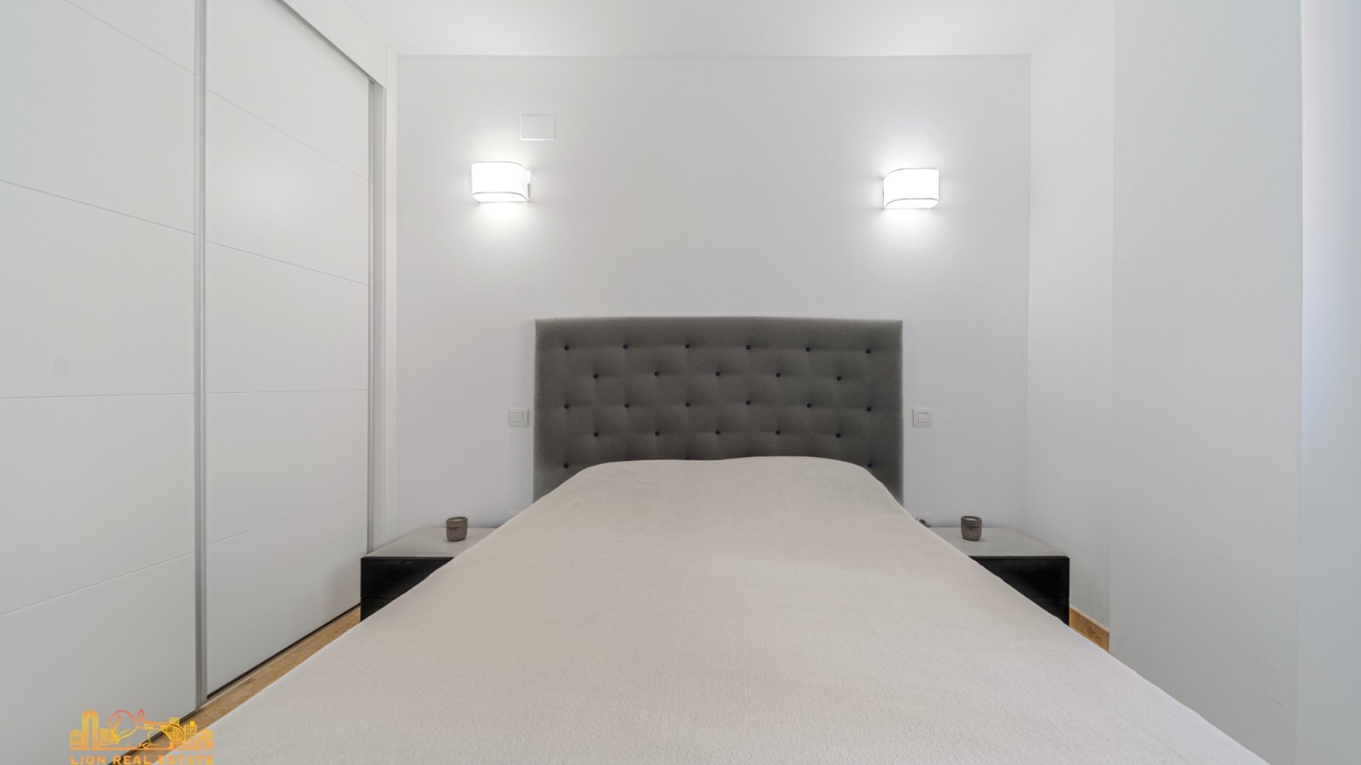 Revente - Appartements -
Punta Prima