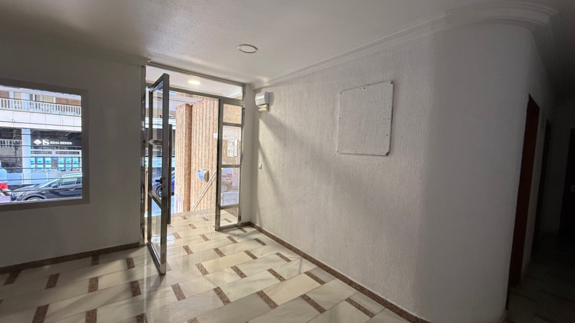 Revente - Appartements -
Torrevieja - Costa Blanca