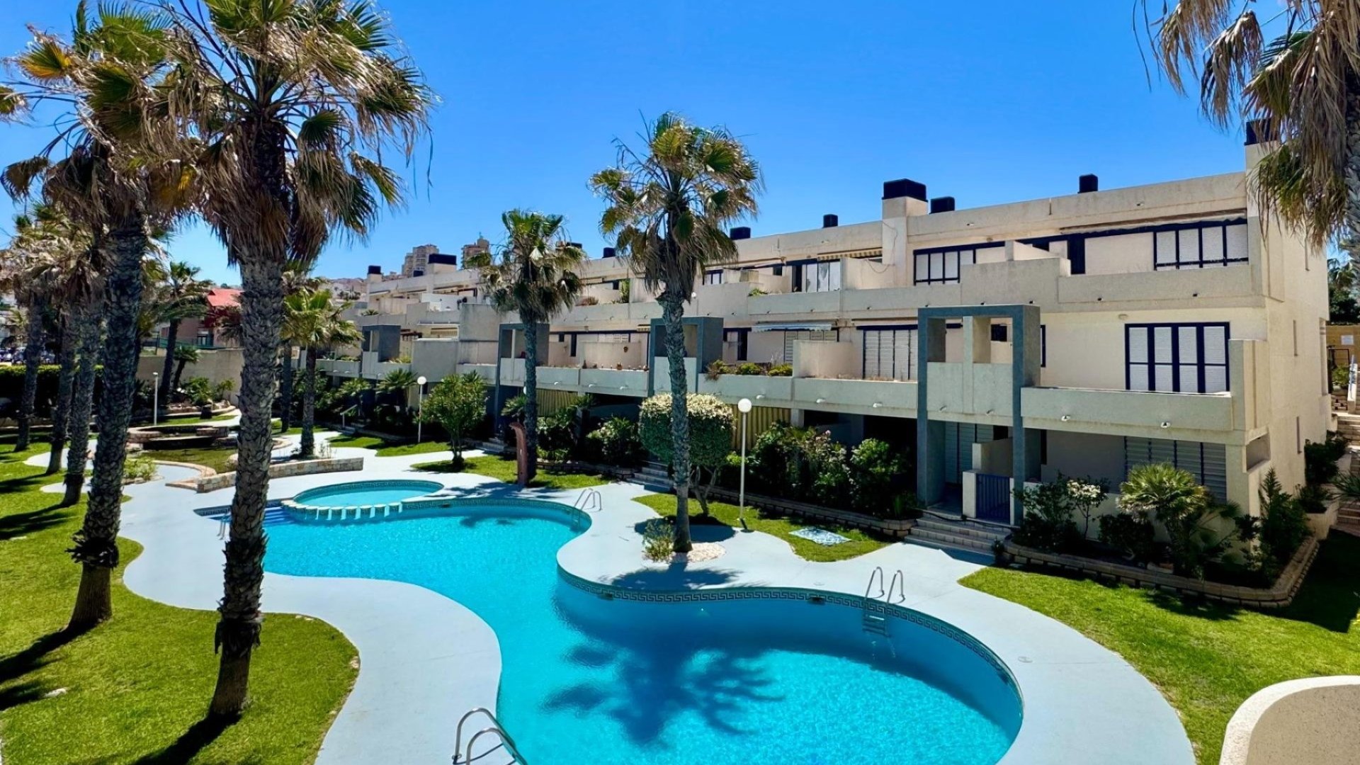 Revente - Appartements -
Torrevieja - La Mata